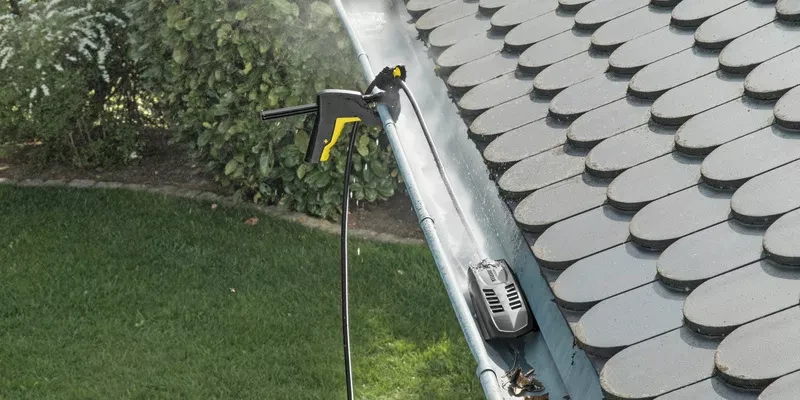 Gutter Cleaning and Vacuuming